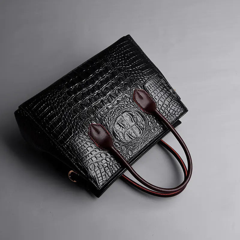 Women's Fashion Tote Bag - CHRISTOPHER RICHARDSON LIFESTYLE BOUTIQUE